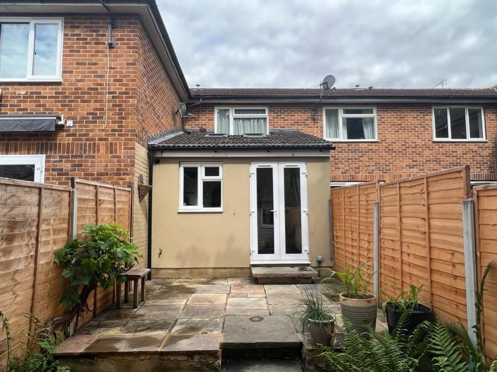 Alton Court Aymer Drive, StainesuponThames, Surrey, TW18 Nevin And